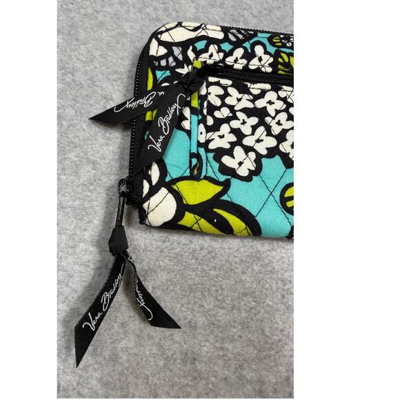 Vera Bradley Wristlet Wallet Island Blooms Pattern Zip Around 5”x8” Floral Teal - Picture 4 of 5
